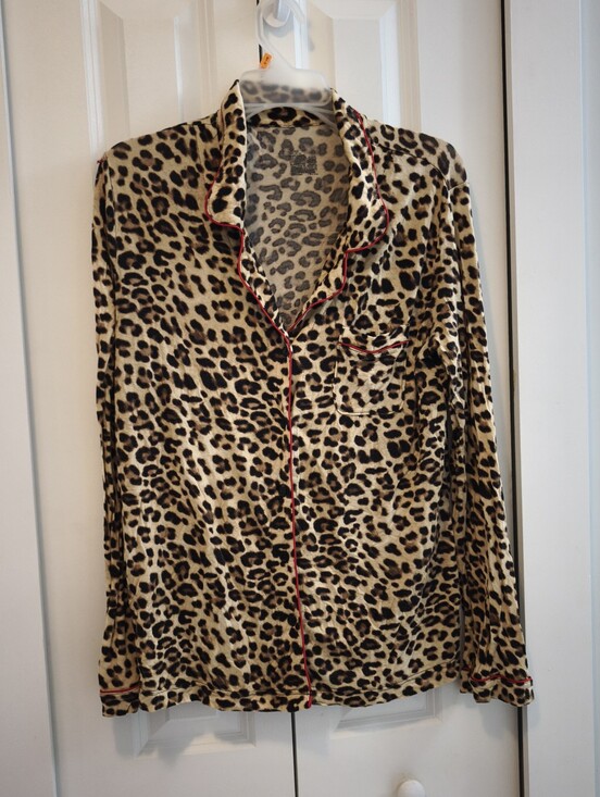 Gilligan & O'Malley Other - Gilligan & Omalley Leopard Print Button-Up Pajama Set